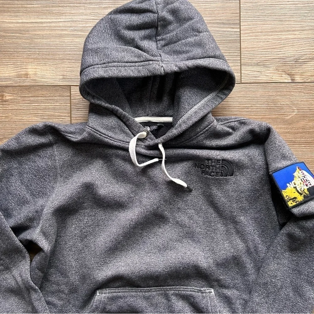 NorthFace | Removable Patch Logo Hoodie in Charcoal Heather (Small)